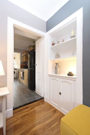 thumbnail: Interior detail