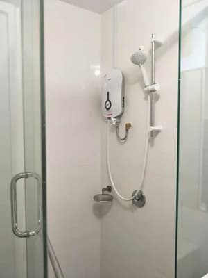 thumbnail: Bathroom shower