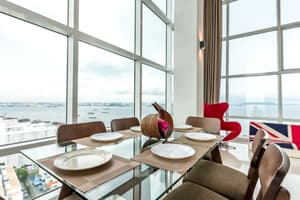 thumbnail: In-room dining