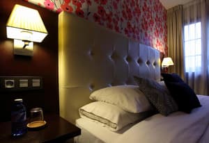 thumbnail: Room