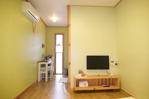thumbnail: Room amenity