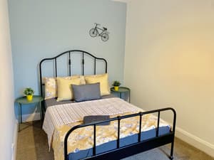 thumbnail: Interior