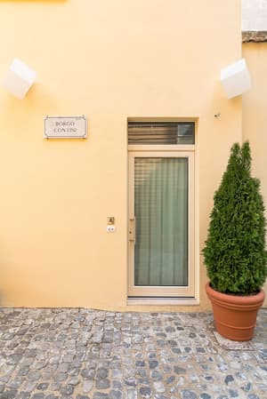 thumbnail: Exterior