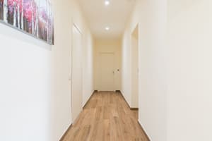 thumbnail: Hallway