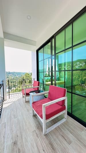 thumbnail: Living area