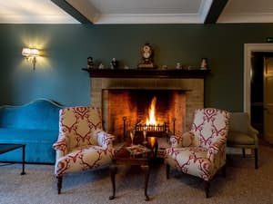 thumbnail: Lounge