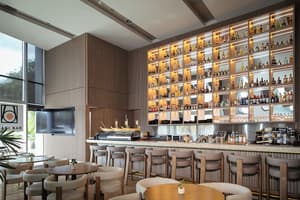 thumbnail: Bar (on property)