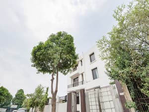 thumbnail: Exterior