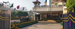 thumbnail: Front of property