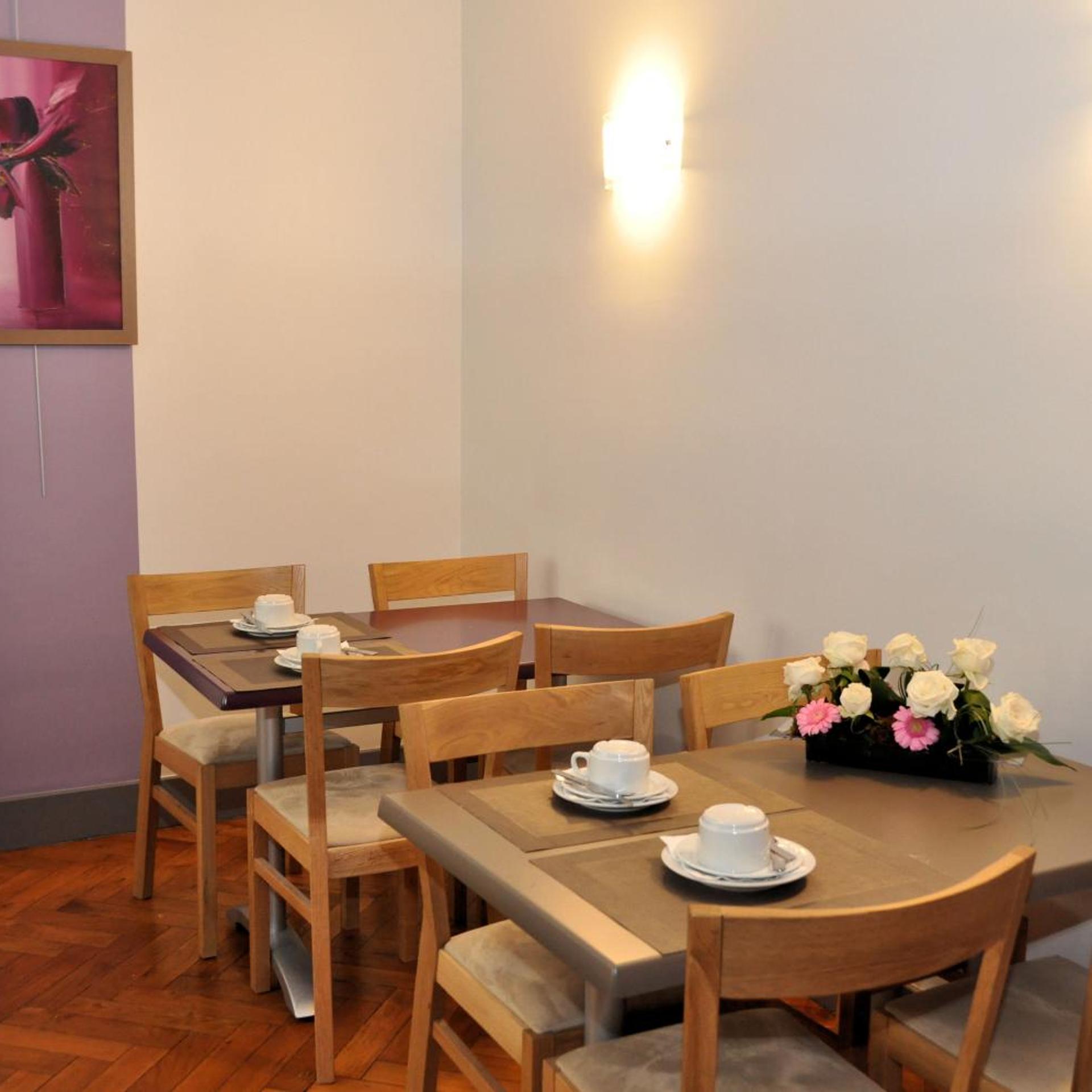 Restaurant-cafeteria