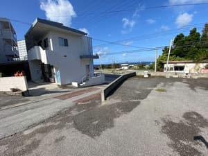 thumbnail: Parking