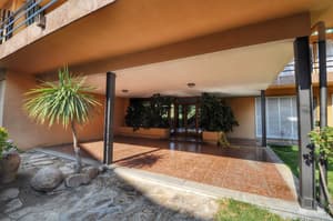 thumbnail: Exterior