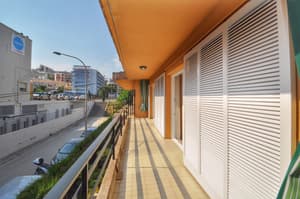 thumbnail: Balcony