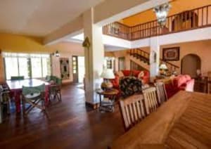 thumbnail: Dining room