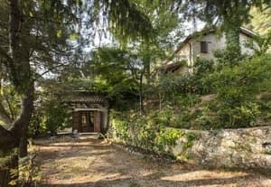 thumbnail: Exterior