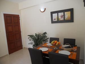 thumbnail: In-room dining