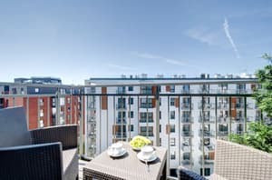 thumbnail: Courtyard view