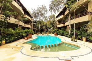 thumbnail: Outdoor pool