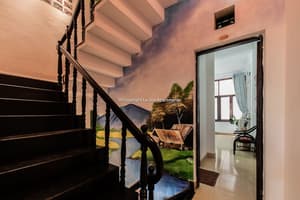 thumbnail: Staircase