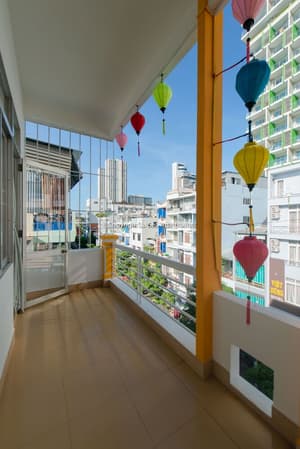 thumbnail: Balcony