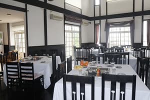 thumbnail: Breakfast area