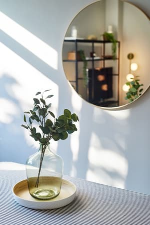 thumbnail: In-room dining