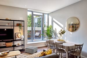 thumbnail: In-room dining