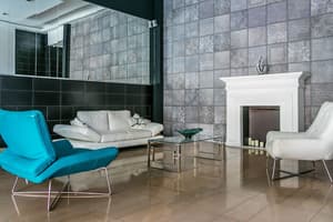 thumbnail: Lobby sitting area
