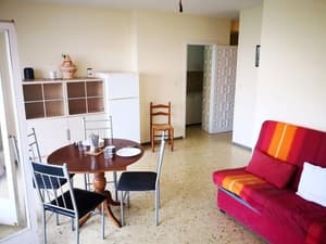 thumbnail: In-room dining