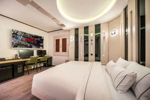 thumbnail: Room