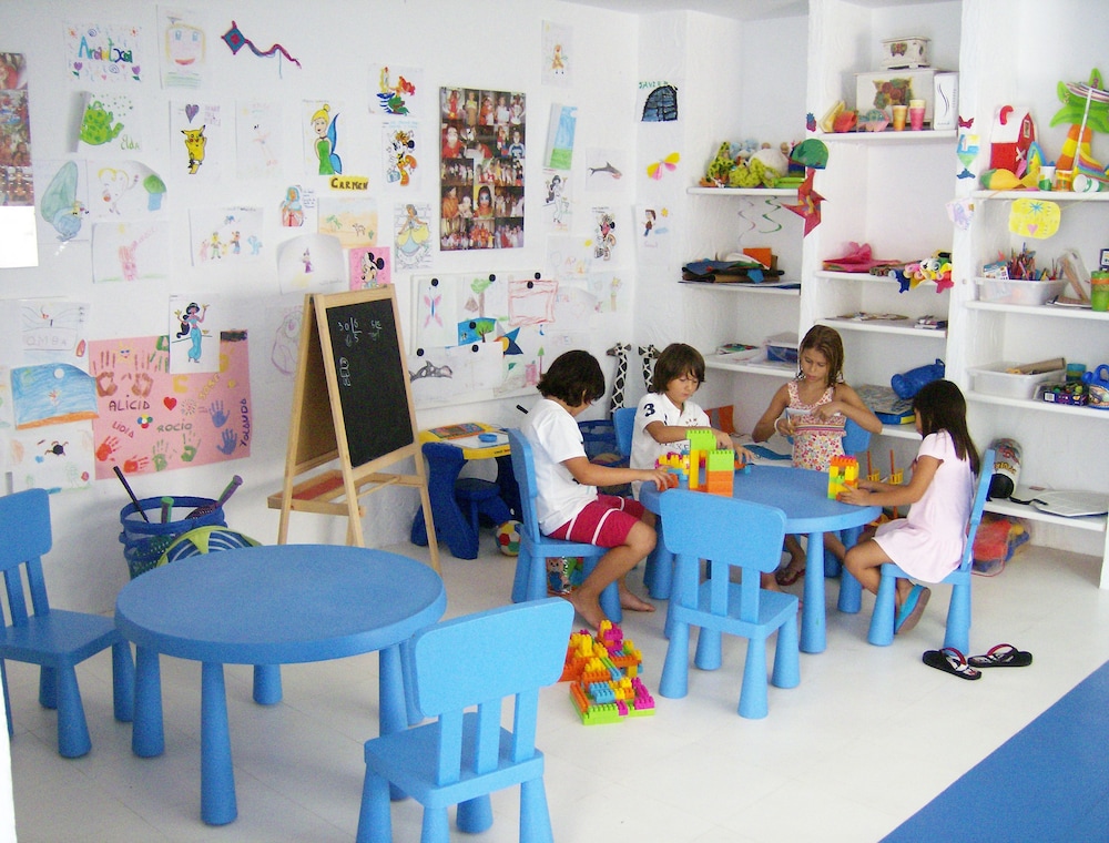 Children's play area - indoor