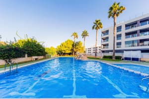 thumbnail: Outdoor pool