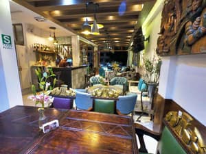 thumbnail: Restaurant