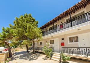 thumbnail: Exterior