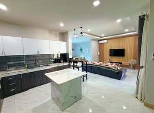 thumbnail: Living room