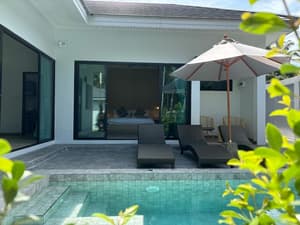 thumbnail: Pool