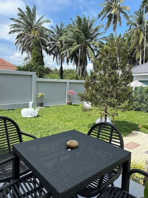 thumbnail: Garden view