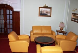 thumbnail: Lobby sitting area