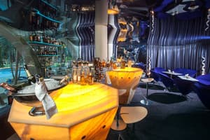 thumbnail: Bar (on property)