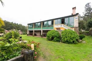 thumbnail: Front of property
