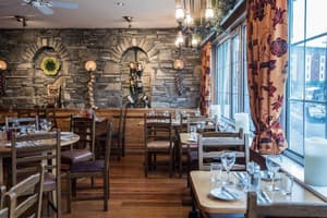 thumbnail: Restaurant