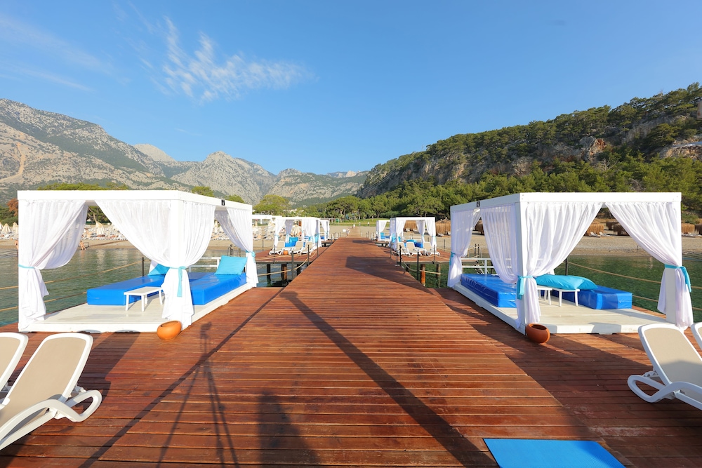 Sundeck