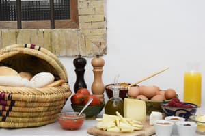 thumbnail: Breakfast area