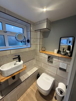 thumbnail: Bathroom