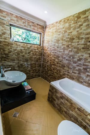 thumbnail: Bathroom