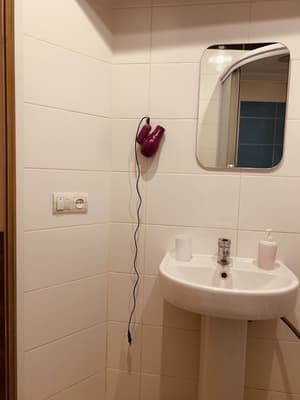 thumbnail: Bathroom