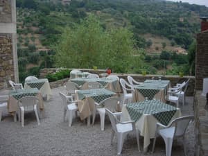 thumbnail: Outdoor dining
