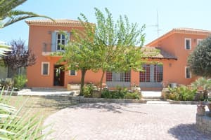 thumbnail: Exterior