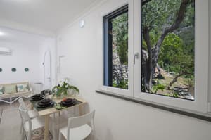 thumbnail: Interior