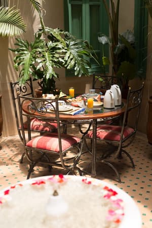 thumbnail: Breakfast area
